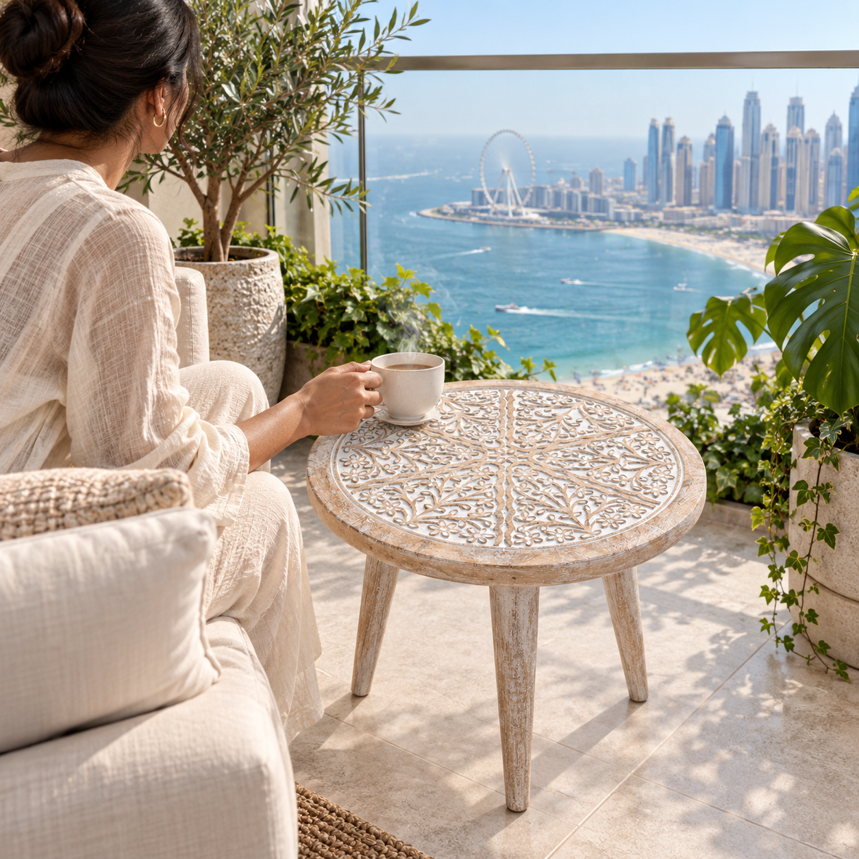 Arbre Vritté portable table in Dubai home ELANORA