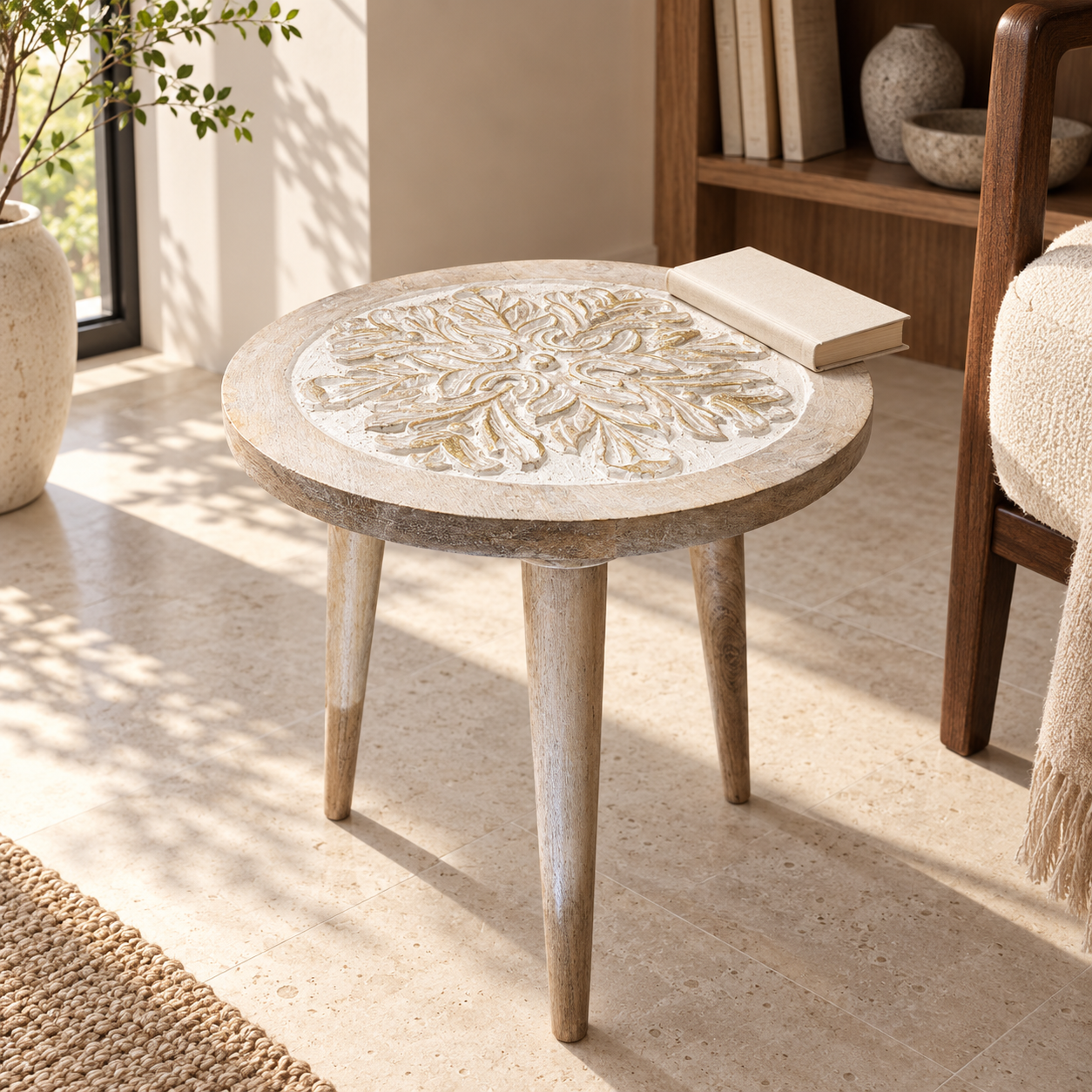 Roselle Vritté portable table in Dubai home ELANORA